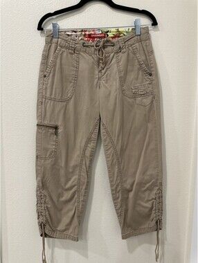 Y2K 2000s Unionbay Tan Beige Cargo Capri Pants Size 1 Grunge Outdoor Women’s